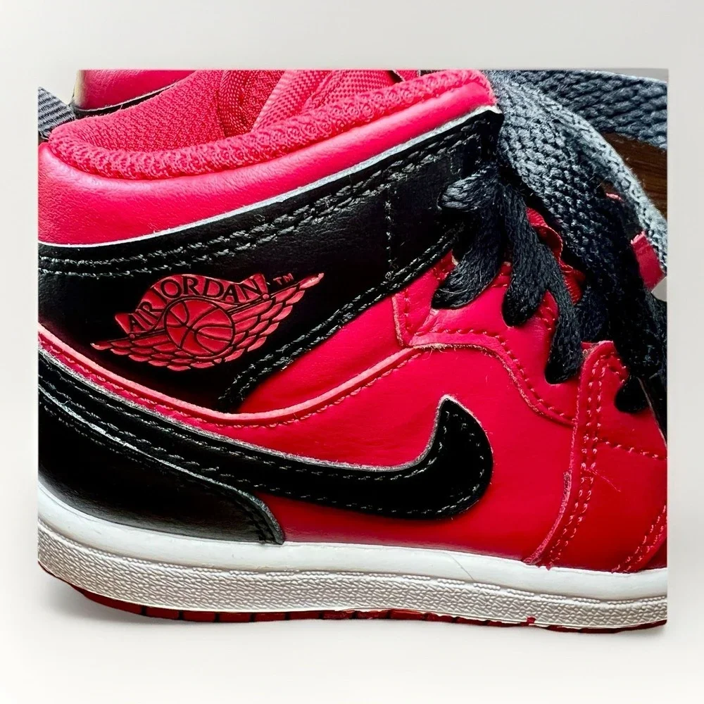 Nike Air Jordan 1 Mid Red Black Reverse Bred Kids Size 11C 640734-660 - Picture 7 of 9